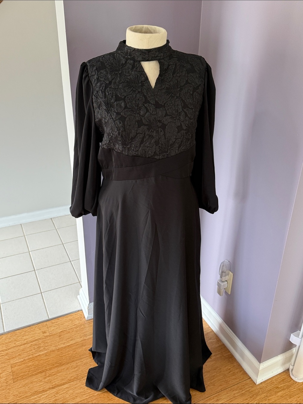 NWT XL Black Long Sleeve Floral Bodice Maxi Dress